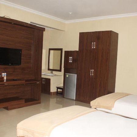 Nirwana Buton Villa Baubau Bagian luar foto