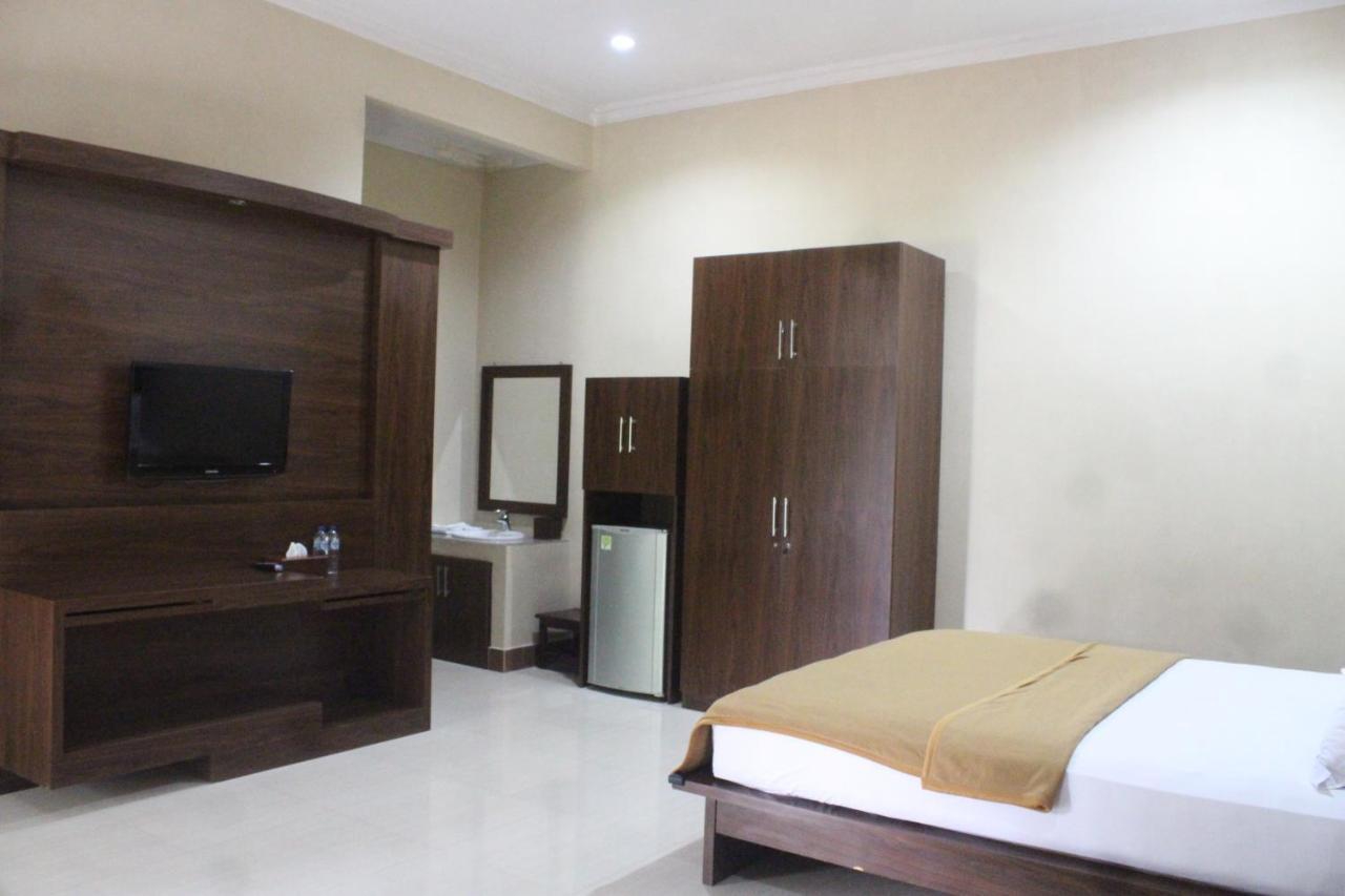 Nirwana Buton Villa Baubau Bagian luar foto