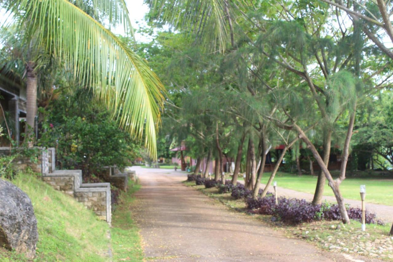 Nirwana Buton Villa Baubau Bagian luar foto